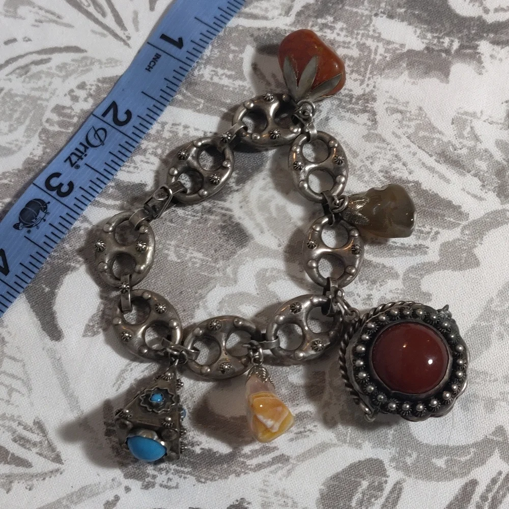 ETRUSCAN Vintage silver MADE ITALY PREOWNED 1800S charm bracelet - Picture 7 of 8
